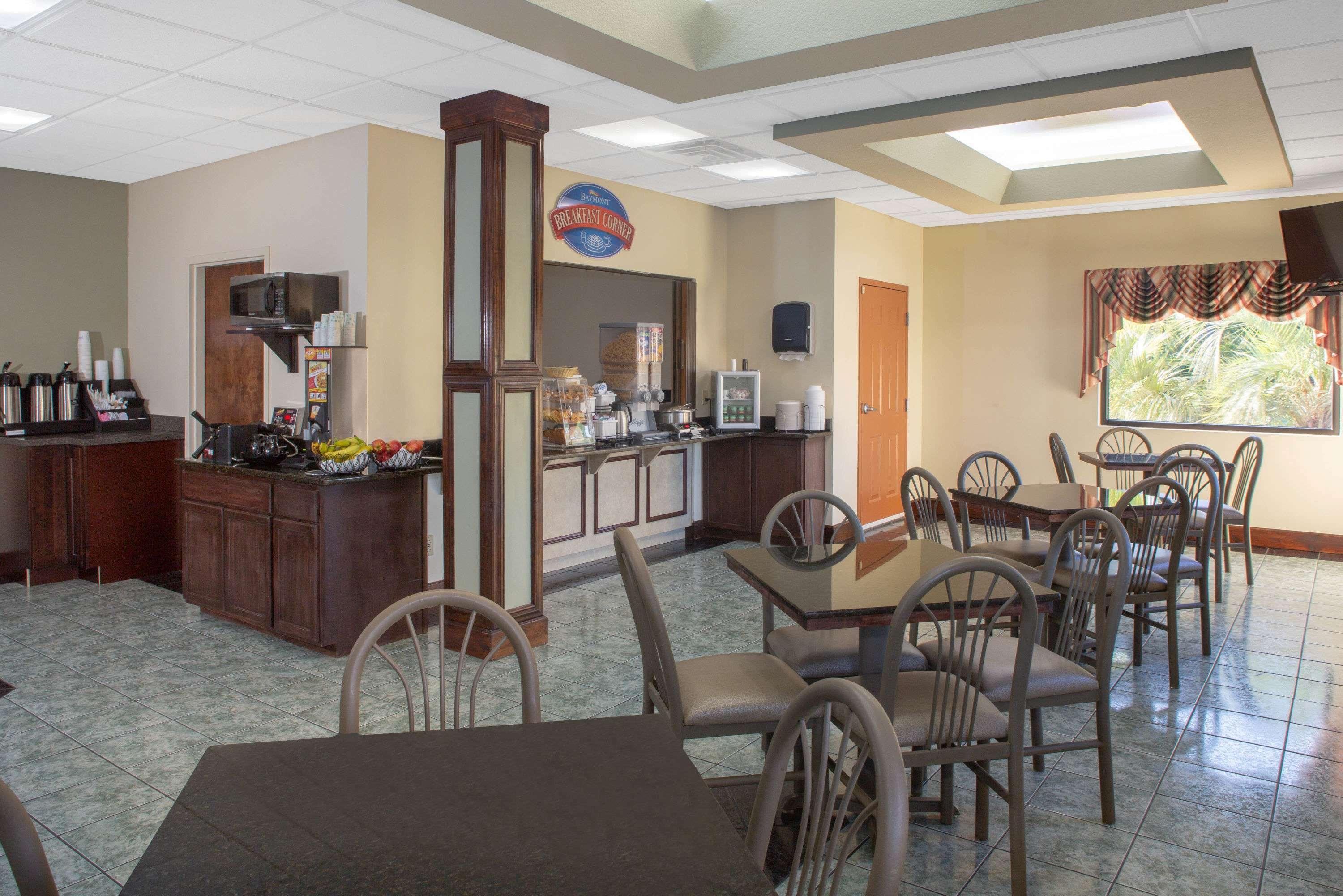 Baymont By Wyndham Midway Tallahassee Bagian luar foto