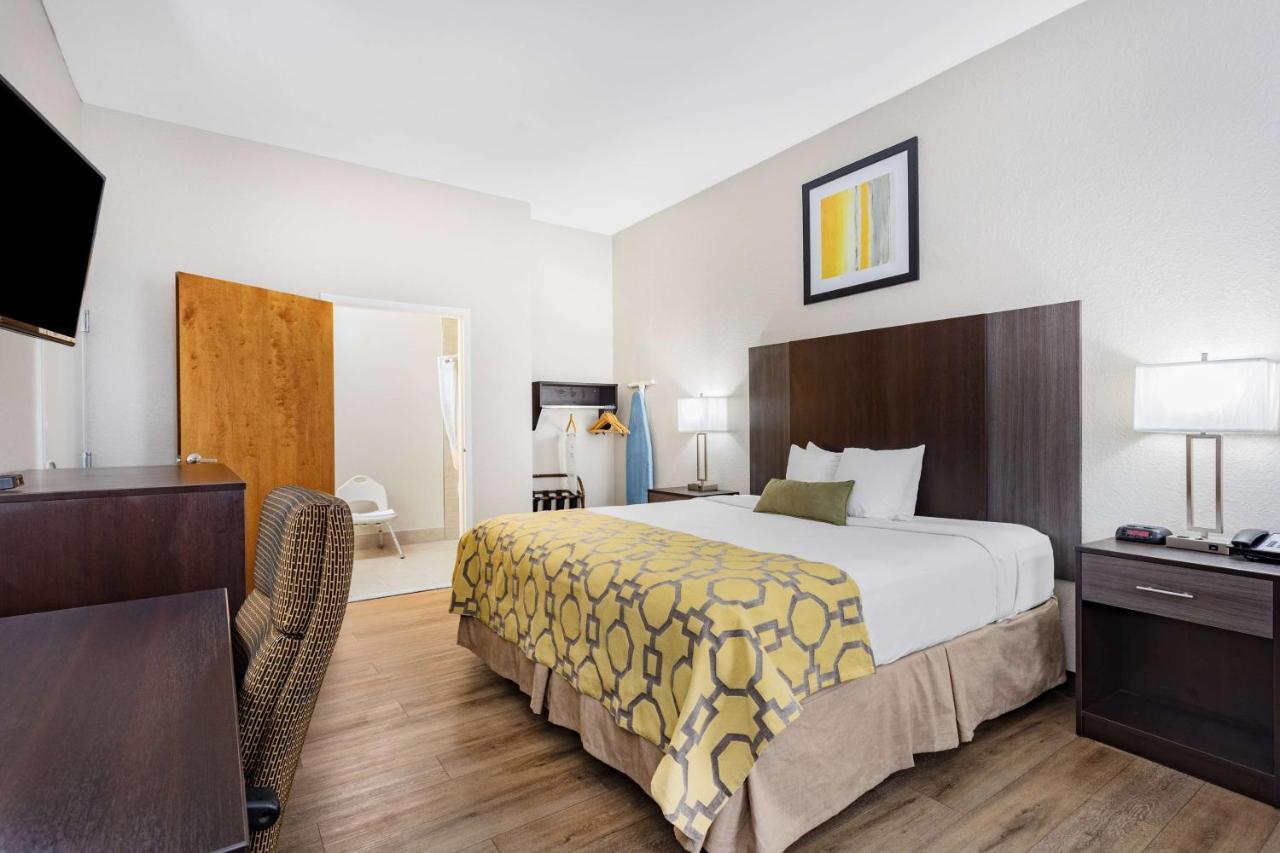 Baymont By Wyndham Midway Tallahassee Bagian luar foto